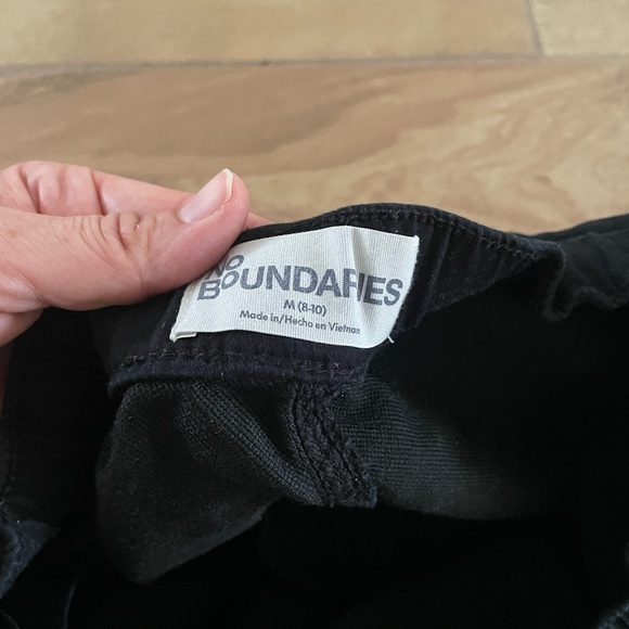 No boundaries Classic Black Jogger Pants women’s medium (8-10) - Picture 6 of 12